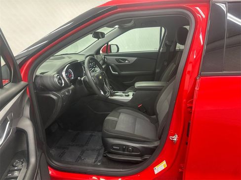 Used 2024 Chevrolet Blazer LT image 9