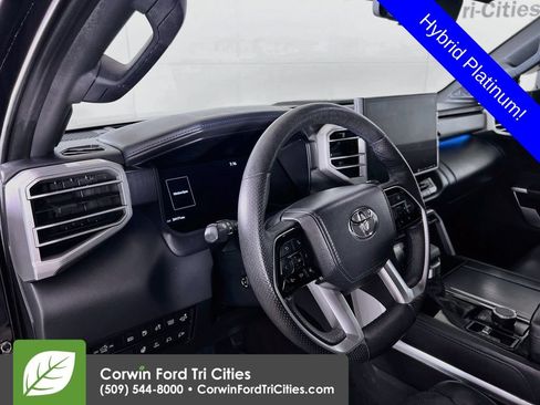 Used 2023 Toyota Tundra Platinum AWD/4WD image 3