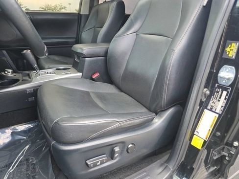 Used 2021 Toyota 4Runner Limited AWD/4WD image 5