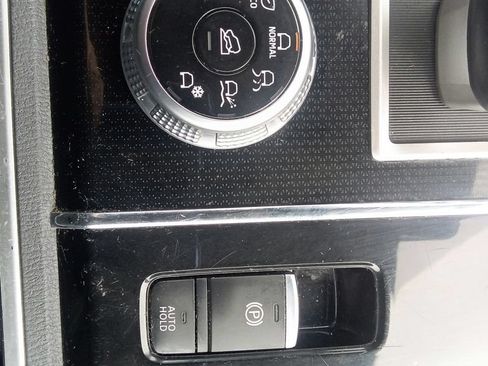 Used 2023 Mitsubishi Outlander SE FWD image 29
