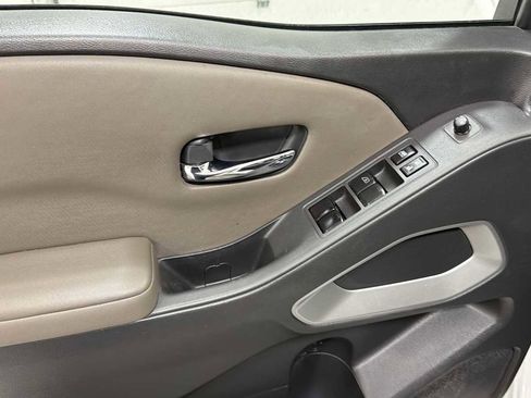 Used 2022 Nissan Frontier SV image 15