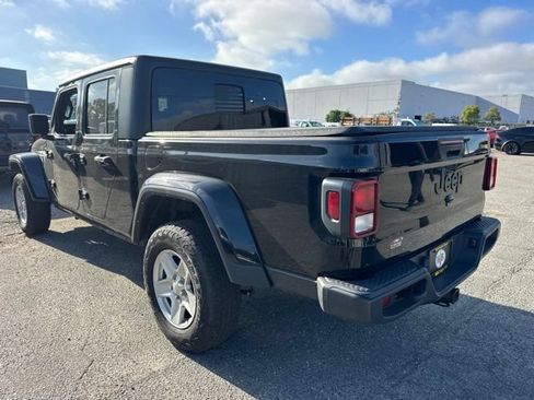 Used 2022 Jeep Gladiator Sport AWD/4WD image 7