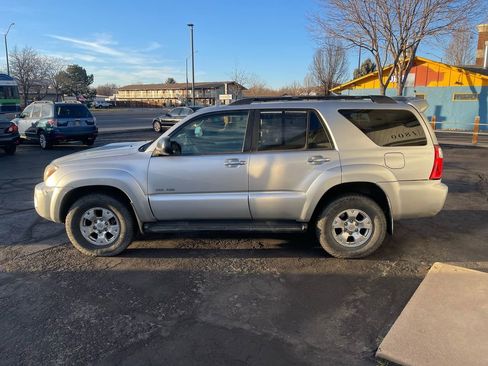 Used 2008 Toyota 4Runner SR5 w/ SR5 Extra Value Pkg 1 image 6