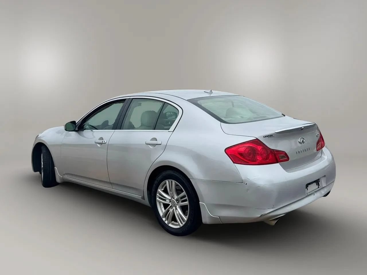 Used 2011 INFINITI G25 Journey w/ Moonroof Pkg RWD image 2