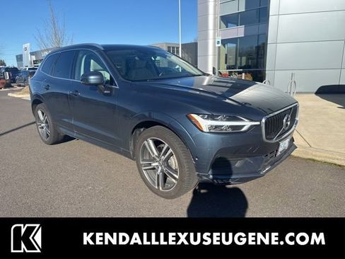 Used 2019 Volvo XC60 T5 Momentum w/ Multimedia Package image 1
