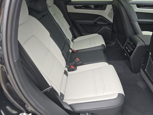 New 2026 Porsche Cayenne S AWD/4WD image 20