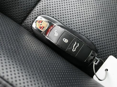 Used 2017 Porsche Macan GTS image 18