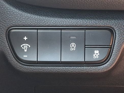 Used 2024 Kia Seltos S AWD/4WD image 25