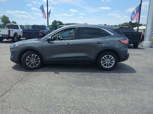 Used 2020 Ford Escape SE FWD image 27
