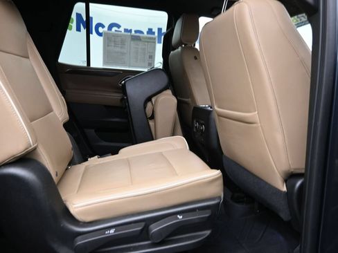 Used 2021 Chevrolet Tahoe Premier w/ Premium Package AWD/4WD image 10