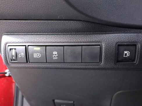 Used 2025 Toyota Corolla SE FWD image 10