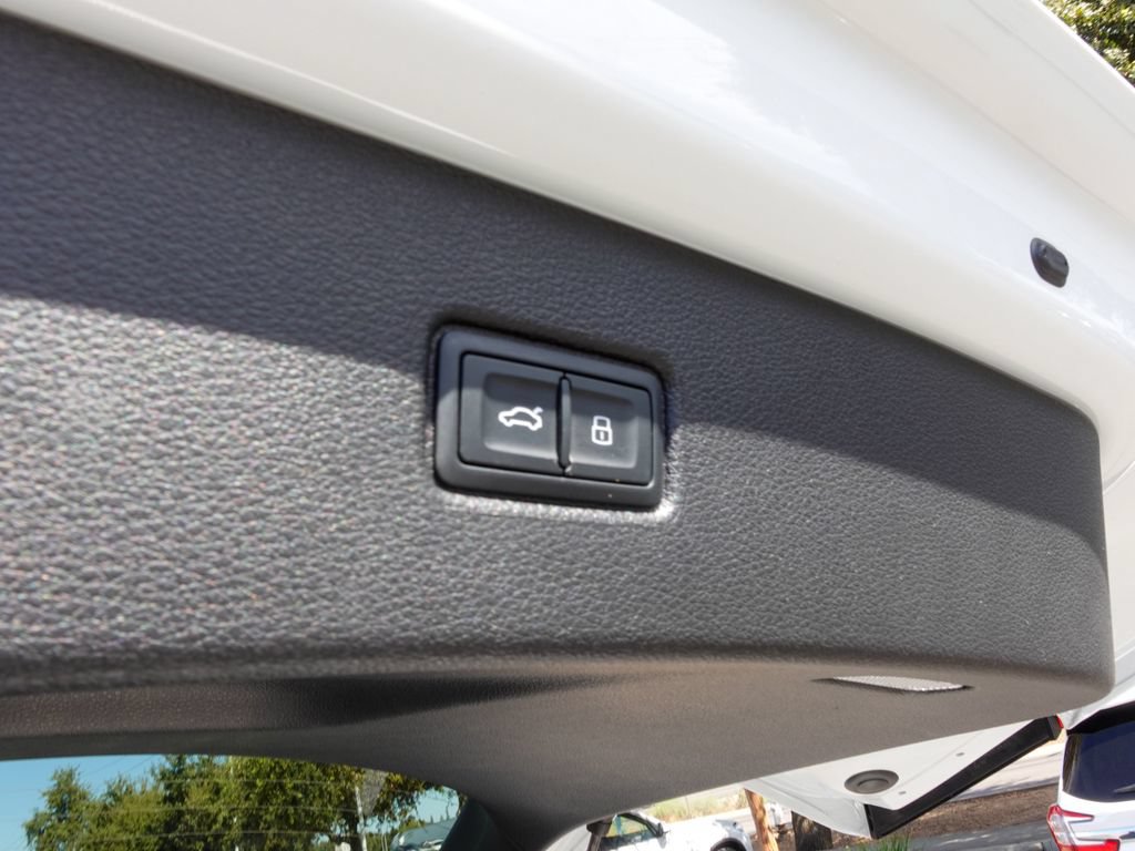 Used 2026 Audi Q7 2.0T Premium Plus w/ Premium Plus Package AWD/4WD image 28