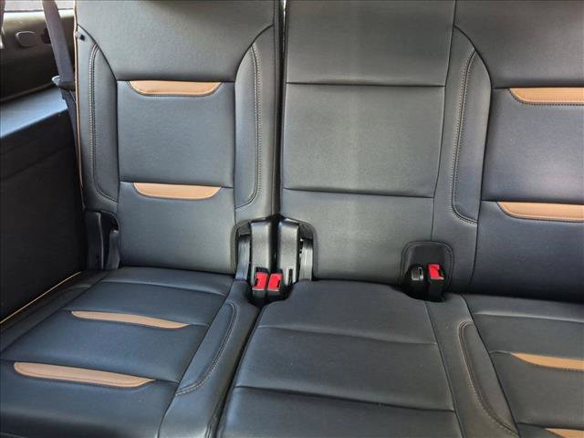 Used 2024 GMC Yukon XL AT4 w/ Technology Package AWD/4WD image 20