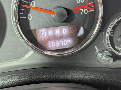 Used 2015 Jeep Wrangler Unlimited Rubicon AWD/4WD image 23