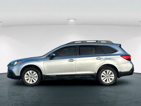 Used 2019 Subaru Outback 2.5i Premium w/ Popular Package #2 image 3