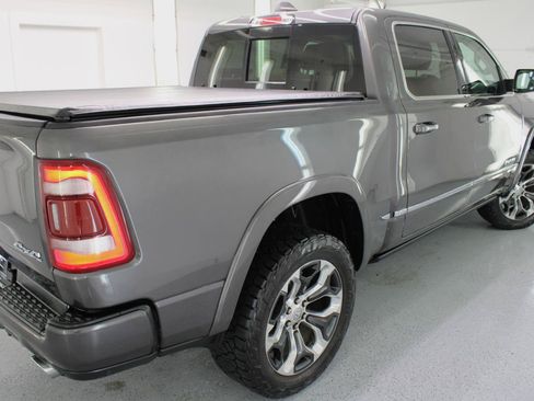 Used 2019 RAM 1500 Limited w/ Advanced Safety Group AWD/4WD image 15
