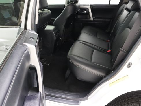 Used 2024 Toyota 4Runner Limited RWD image 31