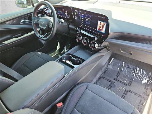 Certified 2024 Chevrolet Blazer EV RS RWD image 28