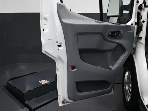 Used 2015 Ford Transit 350 XLT image 38
