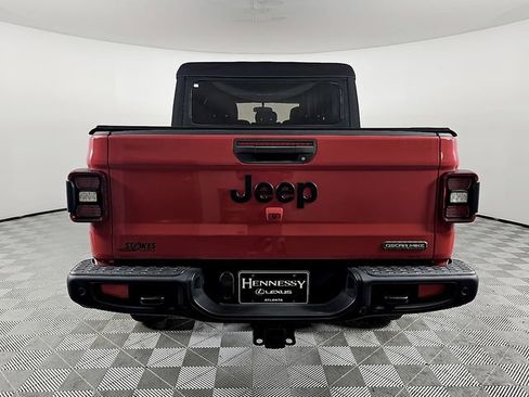 Used 2021 Jeep Gladiator Sport image 5