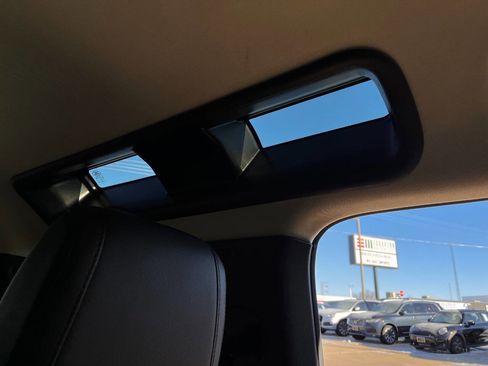 Used 2020 Land Rover Defender 110 S image 26