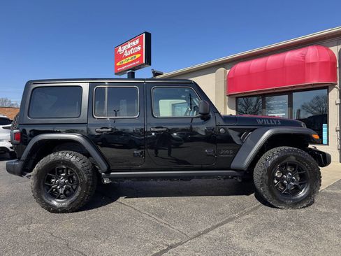 Used 2024 Jeep Wrangler Unlimited Sport image 2