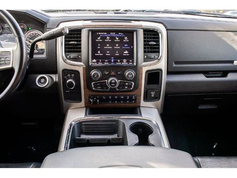 Used 2018 RAM 2500 Laramie image 15