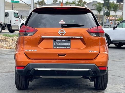 Used 2019 Nissan Rogue SV AWD/4WD image 4