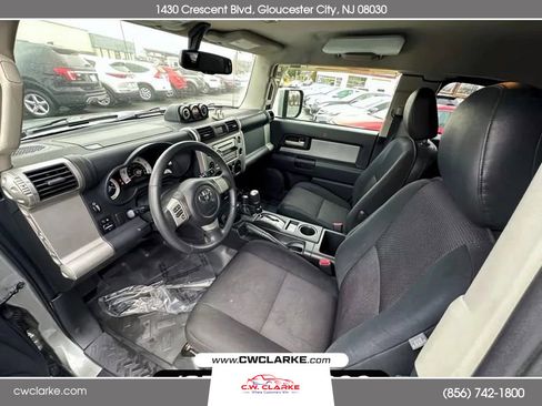 Used 2010 Toyota FJ Cruiser 4WD image 9