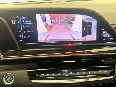 Used 2023 Cadillac Escalade ESV V image 14