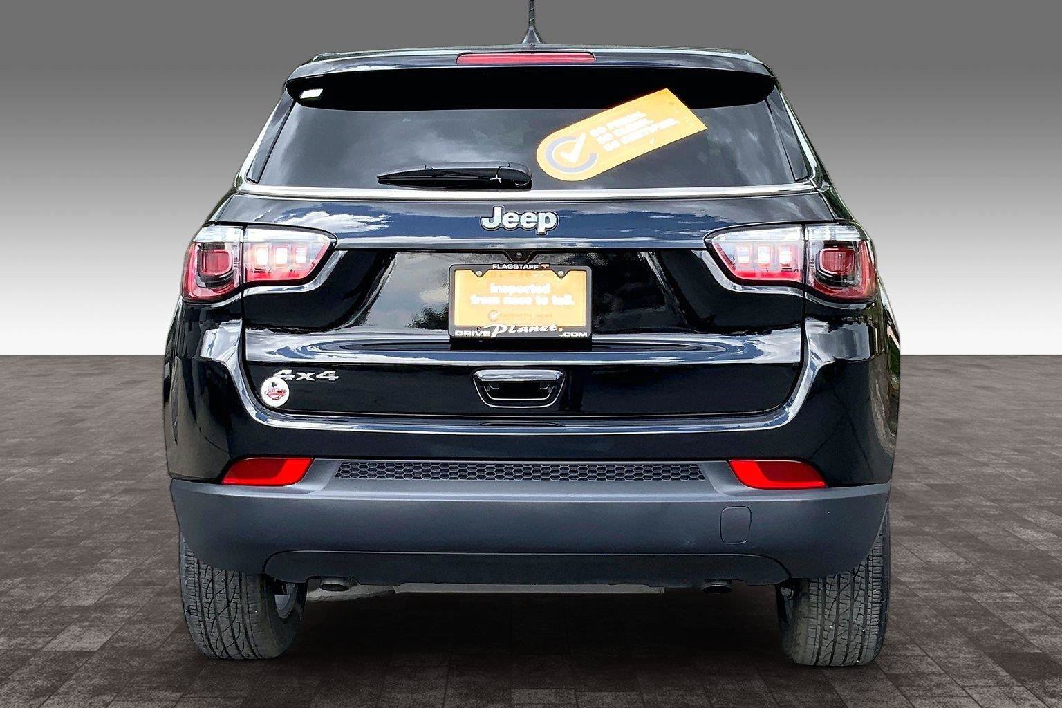 Used 2025 Jeep Compass Sport AWD/4WD image 4