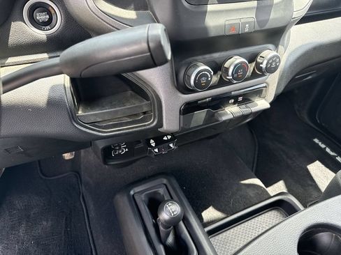 Used 2024 RAM 3500 Tradesman w/ Chrome Appearance Group AWD/4WD image 26