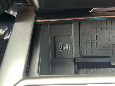 Certified 2022 Ford F250 Lariat w/ Lariat Ultimate Package image 30