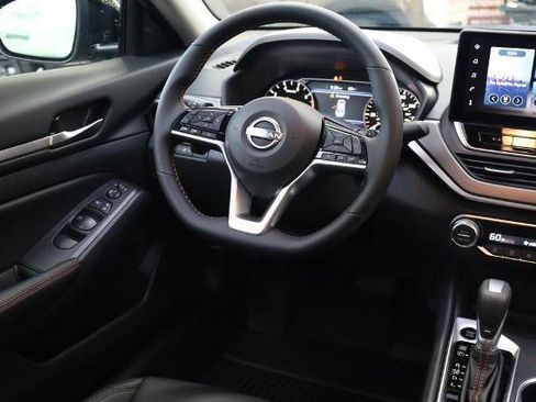 New 2026 Nissan Altima 2.5 SR FWD image 22