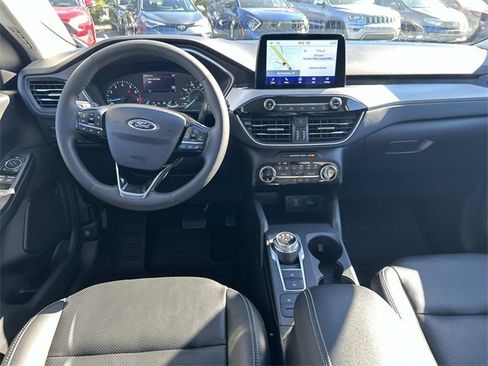 Used 2022 Ford Escape SEL image 17
