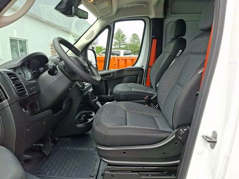 Used 2024 RAM ProMaster 2500 w/ Safety Group FWD image 9