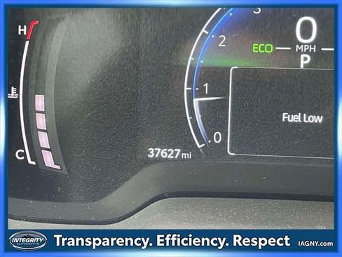 Used 2023 Toyota Corolla XSE w/ Carpet Mat Package (TMS) FWD image 27