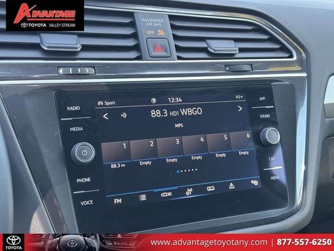 Used 2024 Volkswagen Tiguan SE image 27