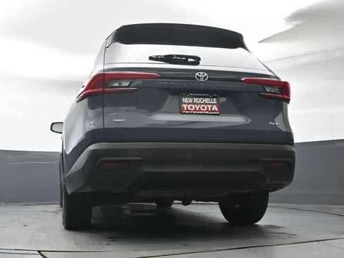 Certified 2024 Toyota Grand Highlander AWD image 37