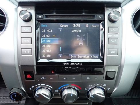 Used 2016 Toyota Tundra SR5 image 25