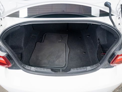 Used 2017 BMW M2 image 8