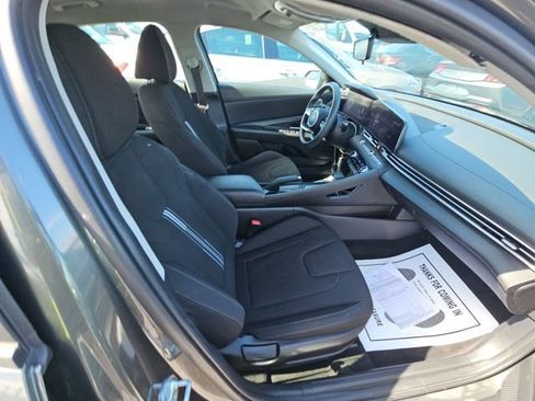 Used 2024 Hyundai Elantra SEL FWD image 8