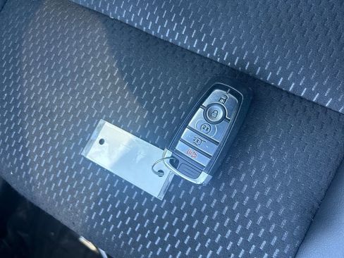 Used 2025 Ford Escape ST-Line Select image 29