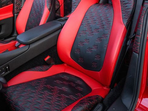 Used 2018 Aston Martin Vanquish Zagato image 25