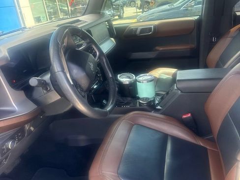 Used 2021 Ford Bronco Outer Banks w/ Sasquatch Package AWD/4WD image 13