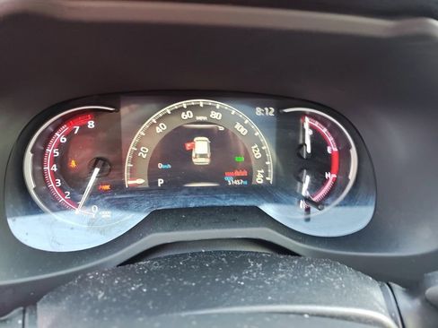 Used 2019 Toyota RAV4 Limited FWD image 9