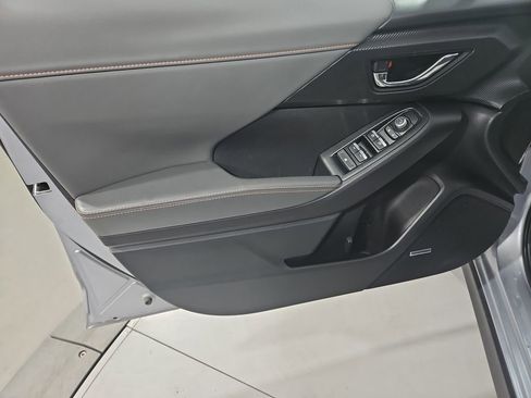 Certified 2024 Subaru Crosstrek 2.5i Limited w/ Crosstrek Mirror Package image 12
