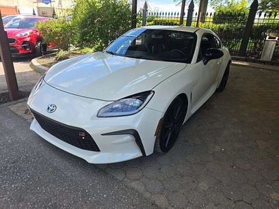 Used 2022 Toyota GR86 Premium w/ ALL Weather Mat Package (TMS)