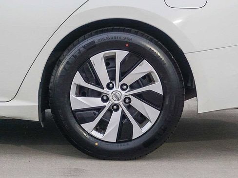 Used 2019 Nissan Altima 2.5 S image 10