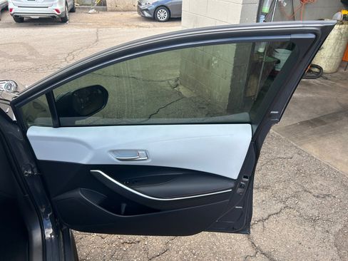 Used 2023 Toyota Corolla SE FWD image 33